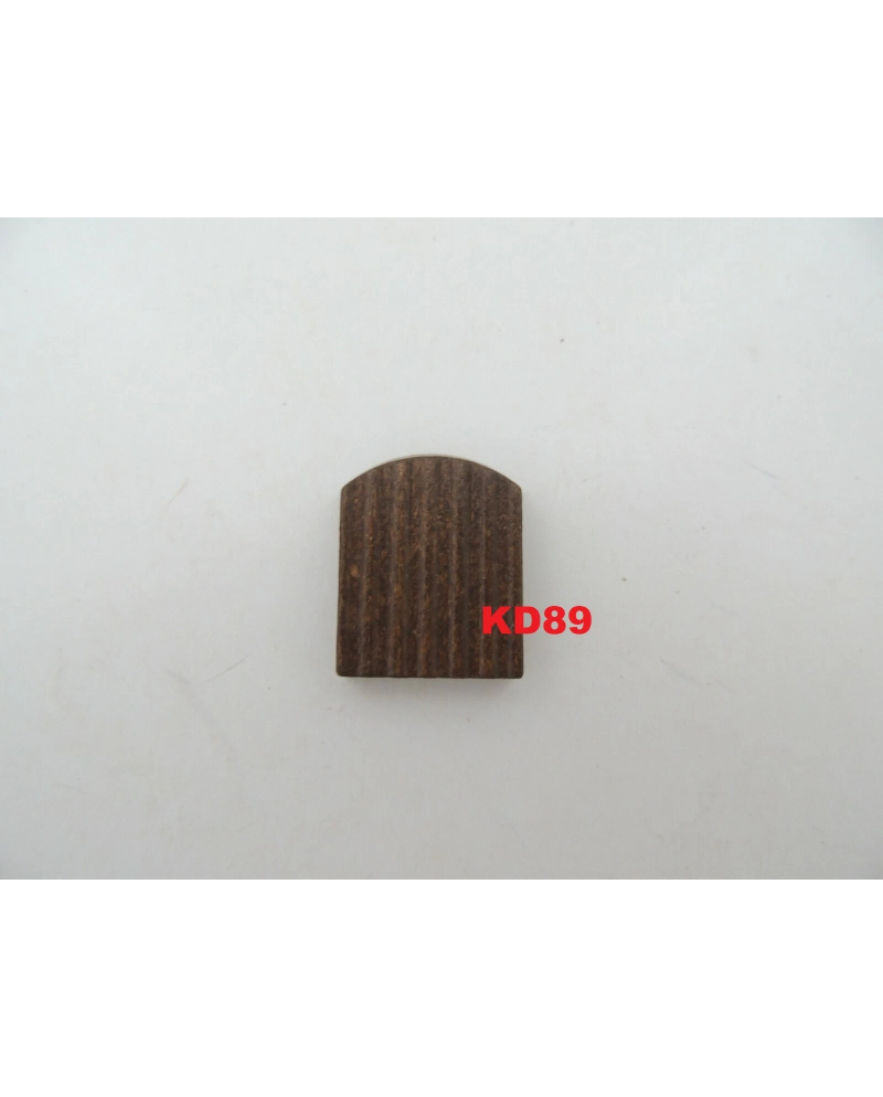Porte de coucou marron en bois – 6 dimensions de 20 × 23 à 30 × 42 mm