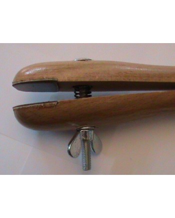 AUGUSTA – Étau main bois 160 mm mors cuir maintien doux